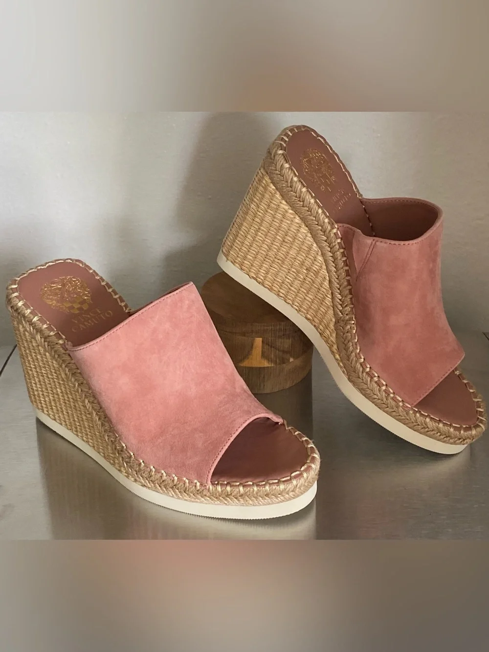 Vince Camuto new womens